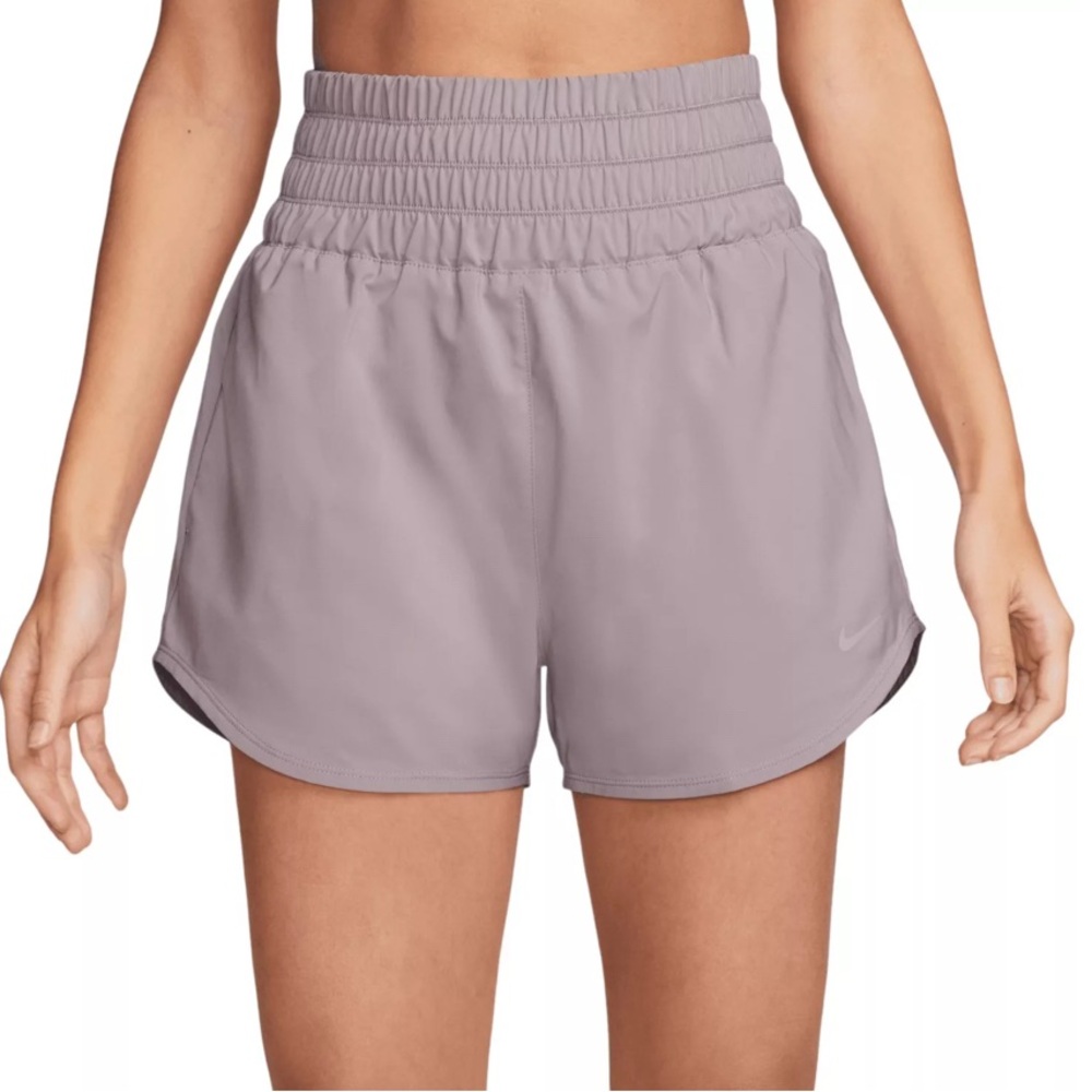 Nike *NWT Women's One Dri-FIT Ultra High-Waisted 3" Brief-Lined Shorts